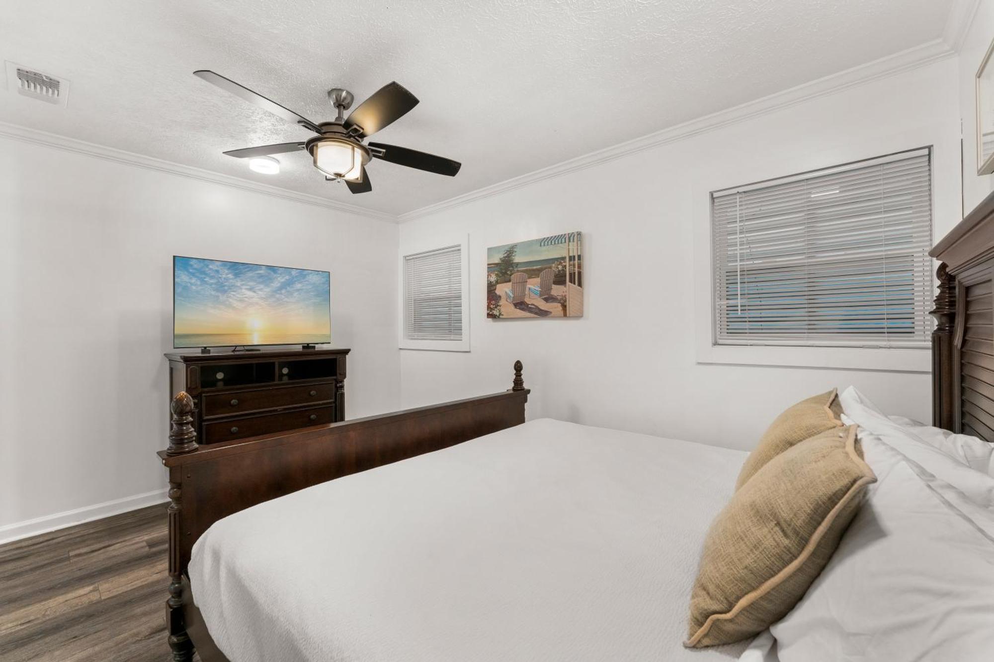 Charming Beach House! Just Steps From The Beach! Sleeps 8! By Dolce Vita Getaways Villa Panama City Beach Exterior photo